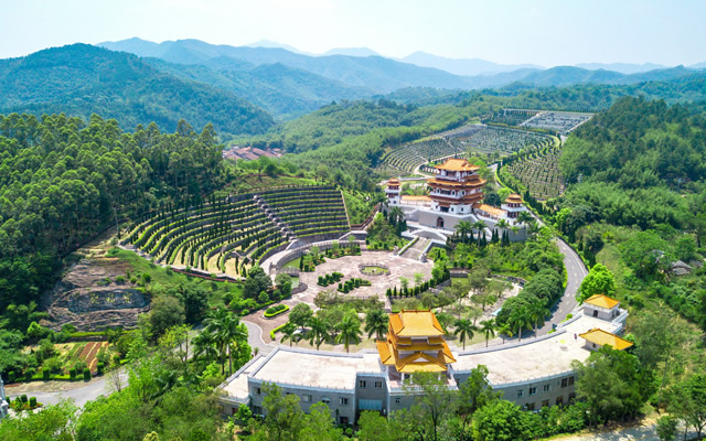 聚福宝华侨陵园